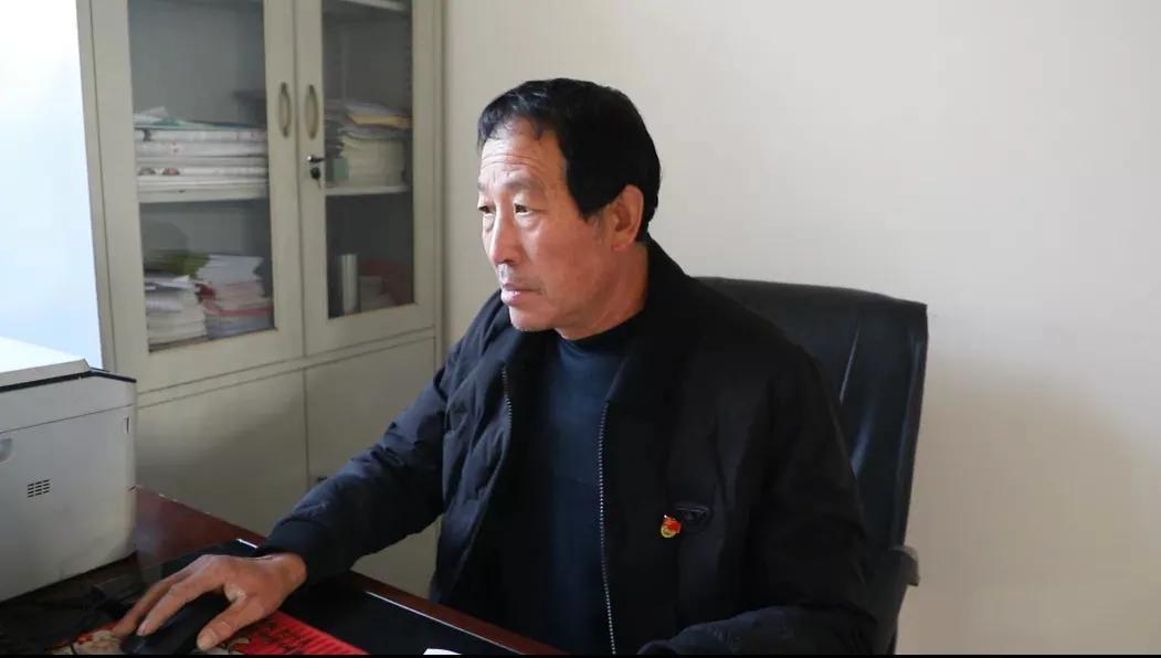 秦皇岛夏日记忆，友情与陪伴的温馨篇章